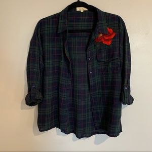🔴➡️ 4/$10!!!!!⬅️🔴 
Plaid shirt with floral embroidery